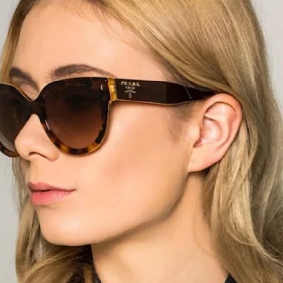 Prada Accessories - Stunning PRADA Sunglasses